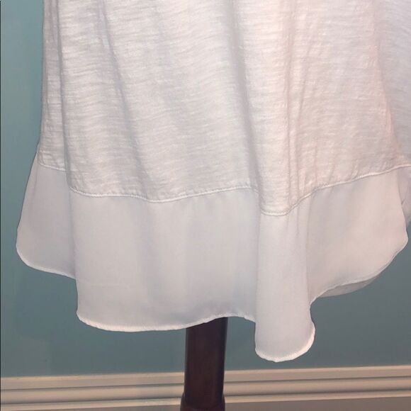 🌟 Express White Top - Size Medium - Picture 3 of 5